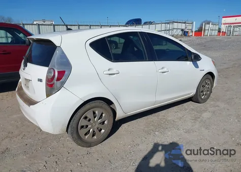 2012 Toyota Prius C One из США, поврежденный, VIN JTDKDTB38C1515560